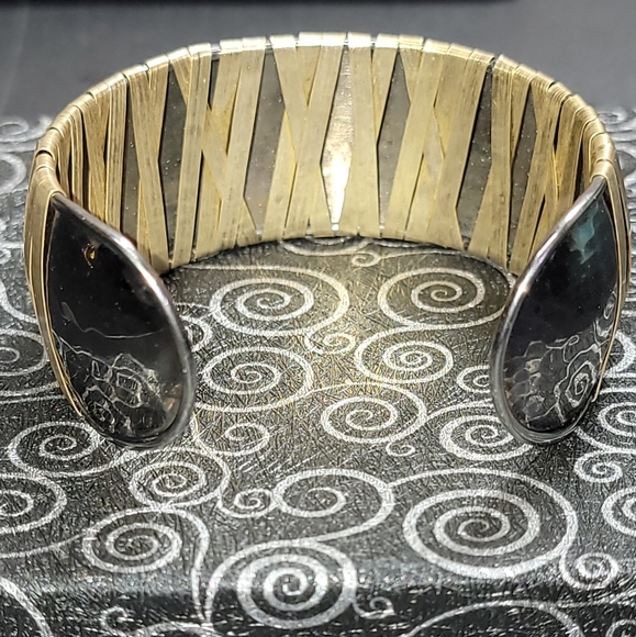 Vintage Milor Wide Cuff - Picture 2 of 6